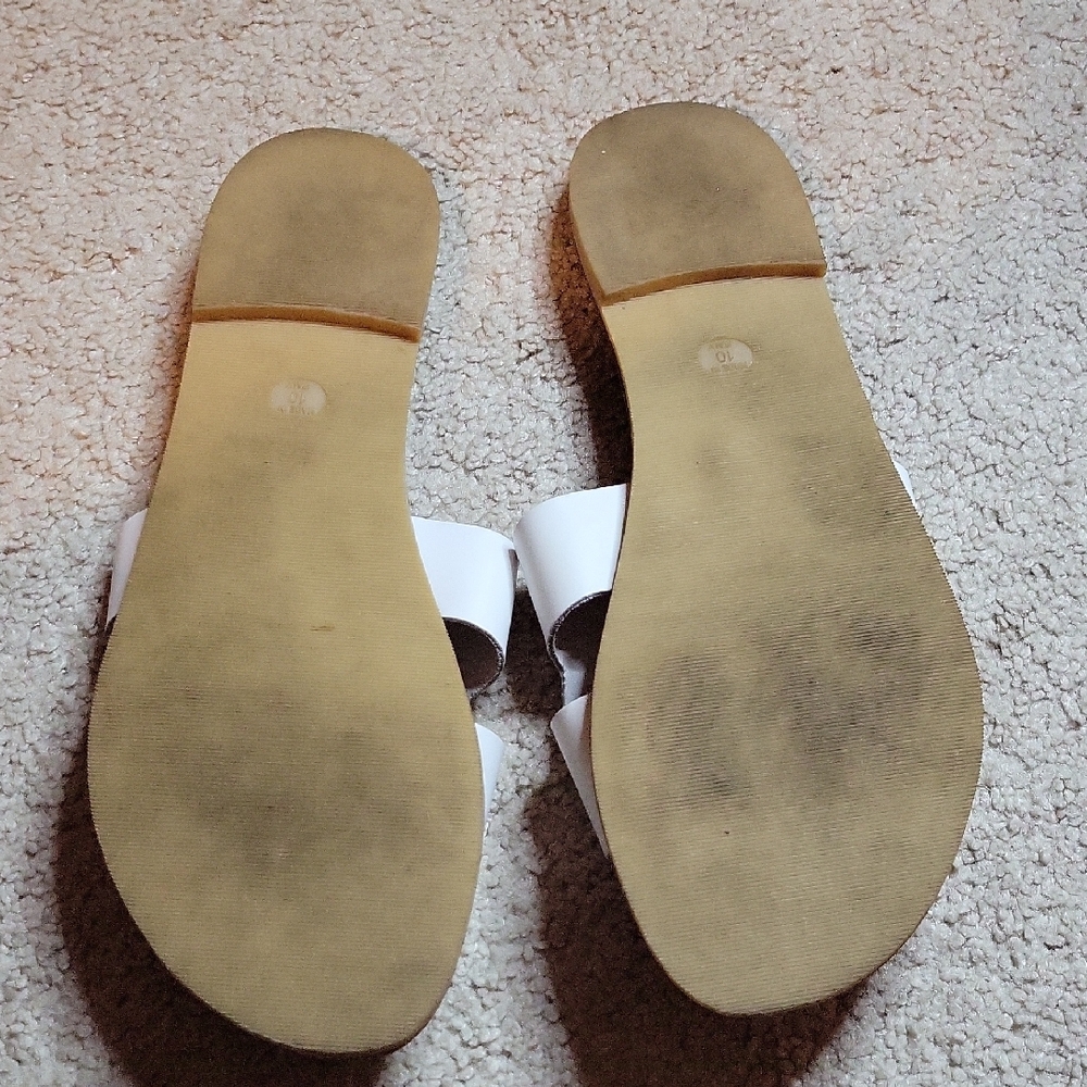 Steven By Steve Madden White and Tan Slide Sandals with H Cutout - Picture 4 of 4